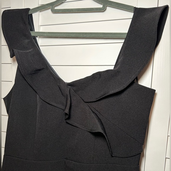 Express off-shoulder ruffle black mini dress - Picture 5 of 6